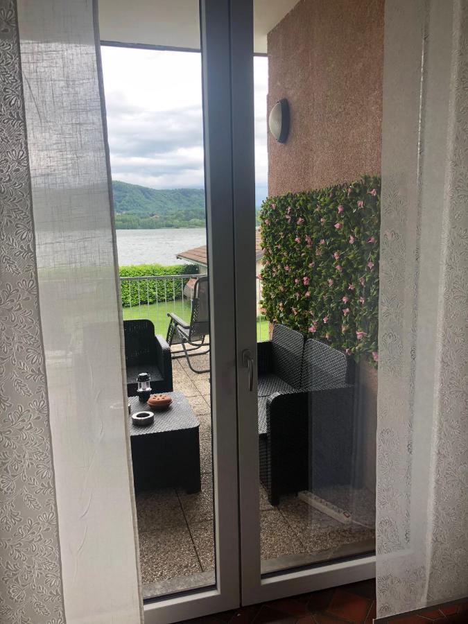 Casa Gaiani Villetta in riva al lago vista mozzafiato Varano Borghi Esterno foto