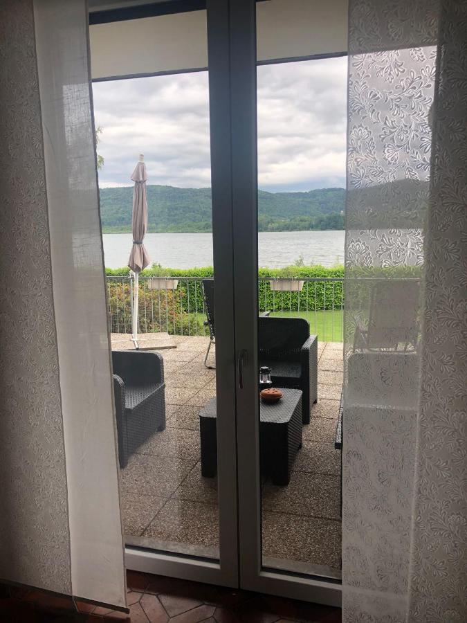 Casa Gaiani Villetta in riva al lago vista mozzafiato Varano Borghi Esterno foto